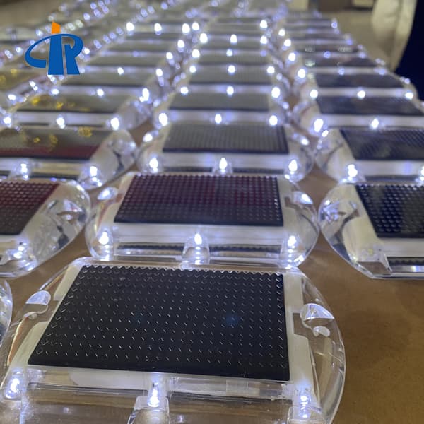 <h3>New 360 Degree road stud reflectors For Port-RUICHEN Road </h3>
